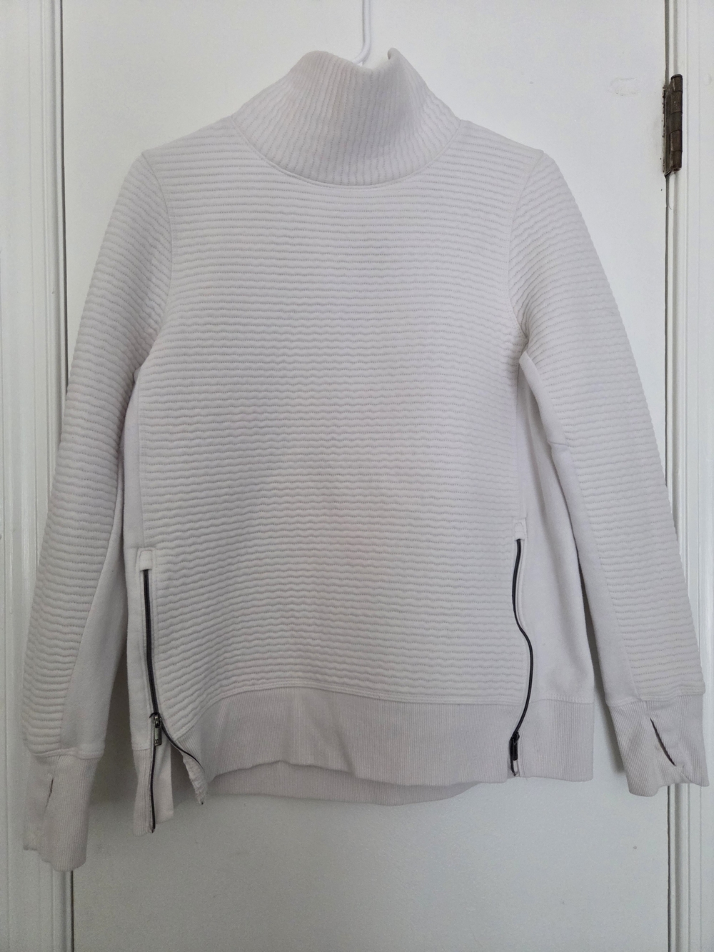 All In Motion Cream Textured Quilted Funnel Neck Side Zip Pullover Sweatshirt Sm
